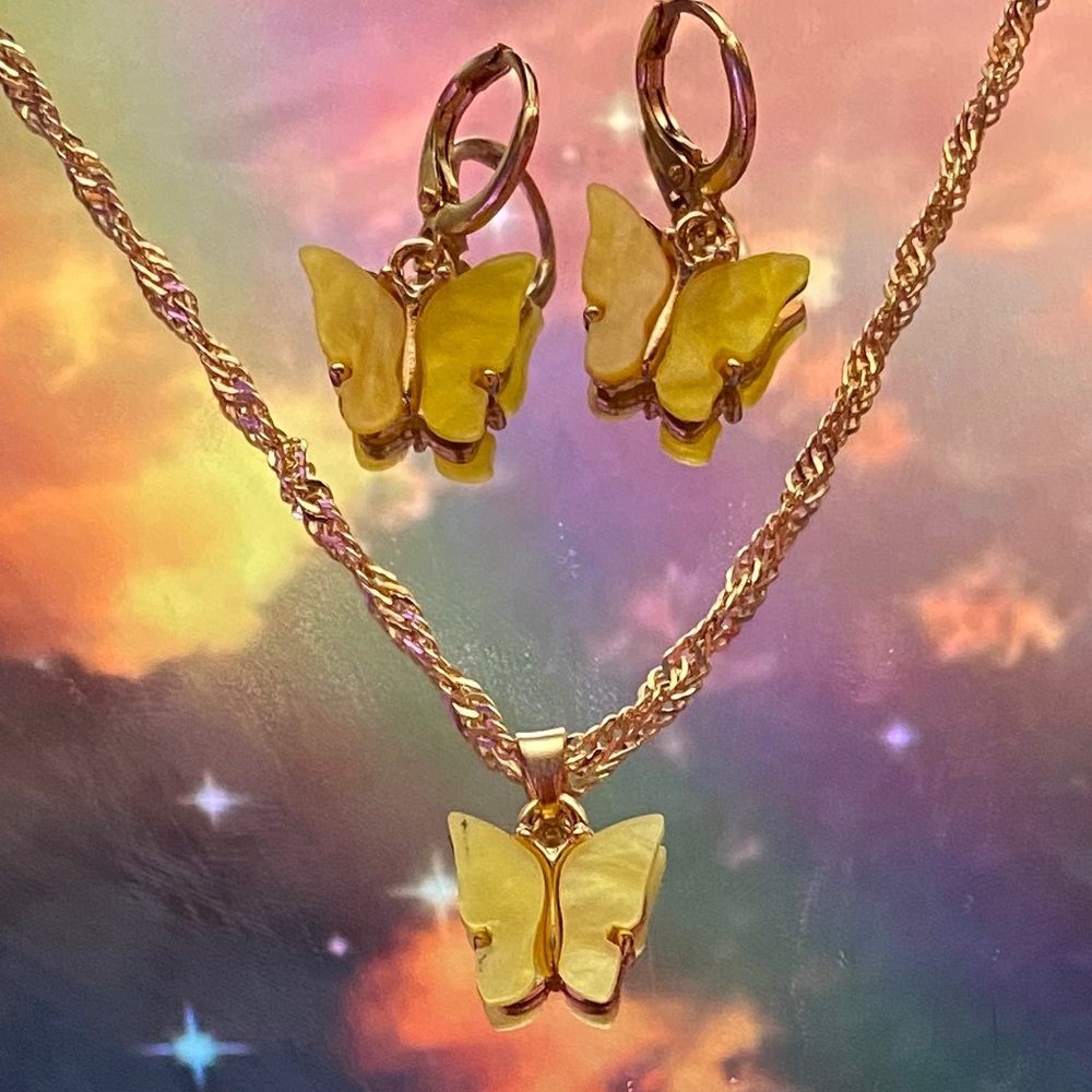 Yellow butterfly set